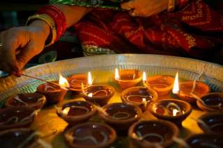 10 Festival di India untuk Liburan Berkesan, Mas Bellboy