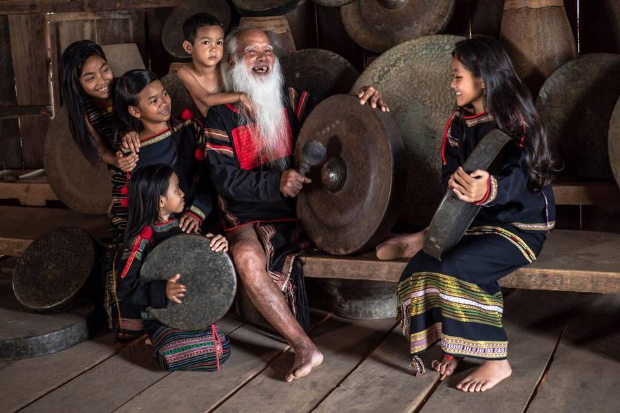 Đắk Lắk có gì chơi? Xem trình diễn cồng chiêng là trải nghiệm không thể bỏ lỡ