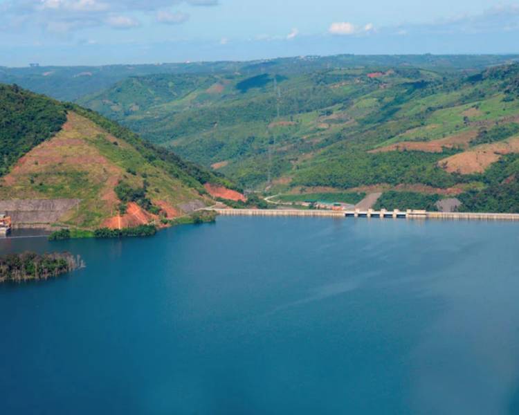 ho-thuy-dien-thac-mo