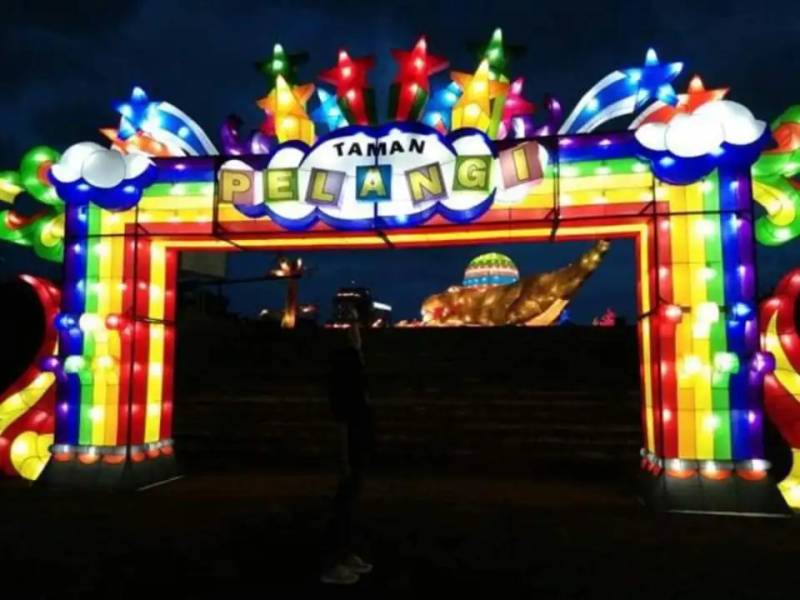 Landmark Terkenal & Tempat Wisata Dekat Terminal Jombor 