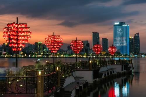 สะพานแห่งความรัก ดานัง (Love Lock Bridge Da Nang)