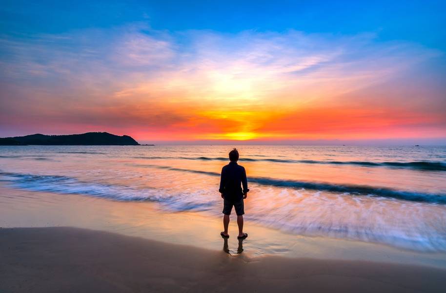 Khung cảnh bình minh biển Sa Huỳnh bình dị và nên thơ