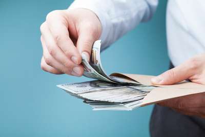 Apa Itu Gestun & Risiko Hukumnya di Indonesia, Financial Bestie