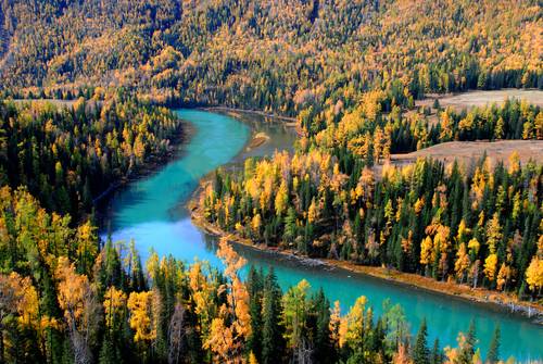 ทะเลสาบคานาส (Kanas Lake)