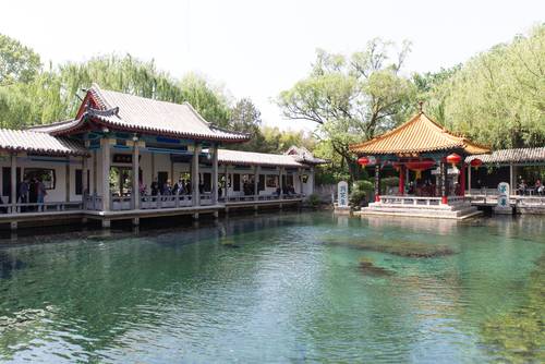 สวนสาธารณะเป้าทูฉวน (Baotu Spring Park)