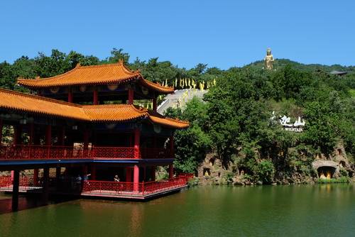 ที่เที่ยวต้าเหลียน วัดเหิงซาน (Hengshan Temple)