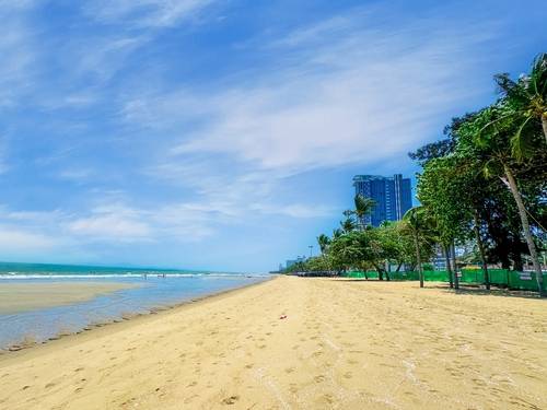 ทะเลใกล้กรุงเทพ - หาดพัทยา
