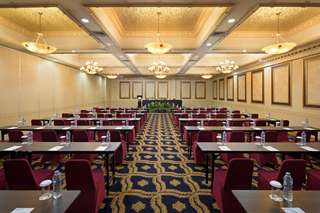 8 Paket Wedding di Hotel Jakarta Murah, Mas Bellboy