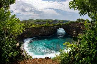 Angel’s Billabong Nusa Penida, Keindahan Kolam Alami & Rekomendasi Hotel di Sekitarnya, Mas Bellboy