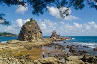 4 Rekomendasi Hotel dekat Pantai Tulungagung, Ada View Pantai, Mas Bellboy