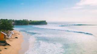 Daya Tarik Pantai Bali Lestari dan Rekomendasi Hotel Terdekat, Mas Bellboy
