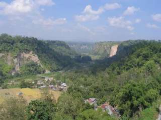 Info Wisata Tabiang Takuruang Nagari Sianok: Harga Tiket, Daya Tarik, dan Hotel di Sekitarnya, Mas Bellboy