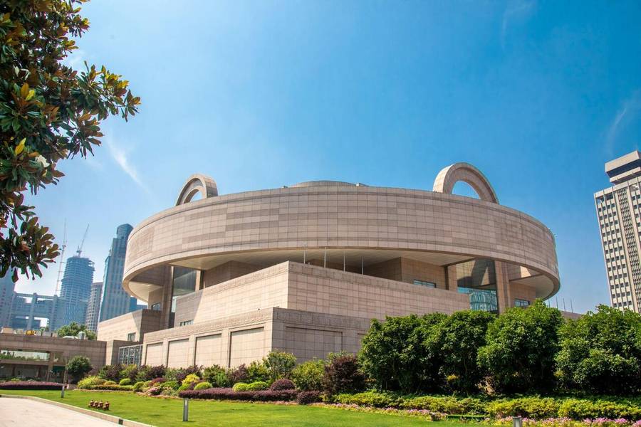 Bảo tàng Thượng Hải lưu giữ các bộ sưu tập cổ vật độc đáo.