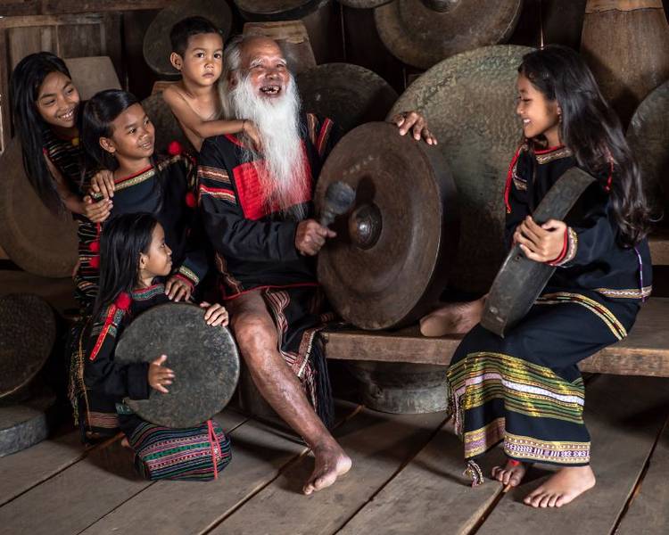 lang-van-hoa-buon-ako-dhong