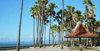 Pesona Pantai Lasiana dan Rekomendasi Hotel Sekitarnya, Mas Bellboy