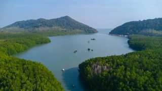 Berlibur ke Koh Chang, Pulau Gajah Thailand dan Rekomendasi Hotel Sekitarnya, Mas Bellboy