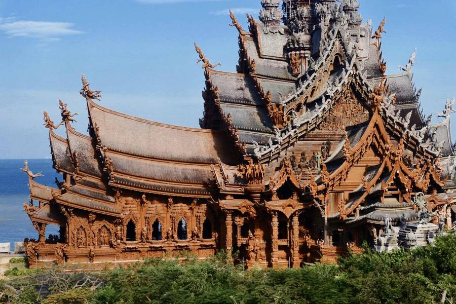 Đền Chân Lý tại Pattaya với kiến trúc nổi bật