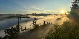 Đồi Tiên Nhân Măng Đen: Quán cafe view núi rừng cực chill, Traveloka VN