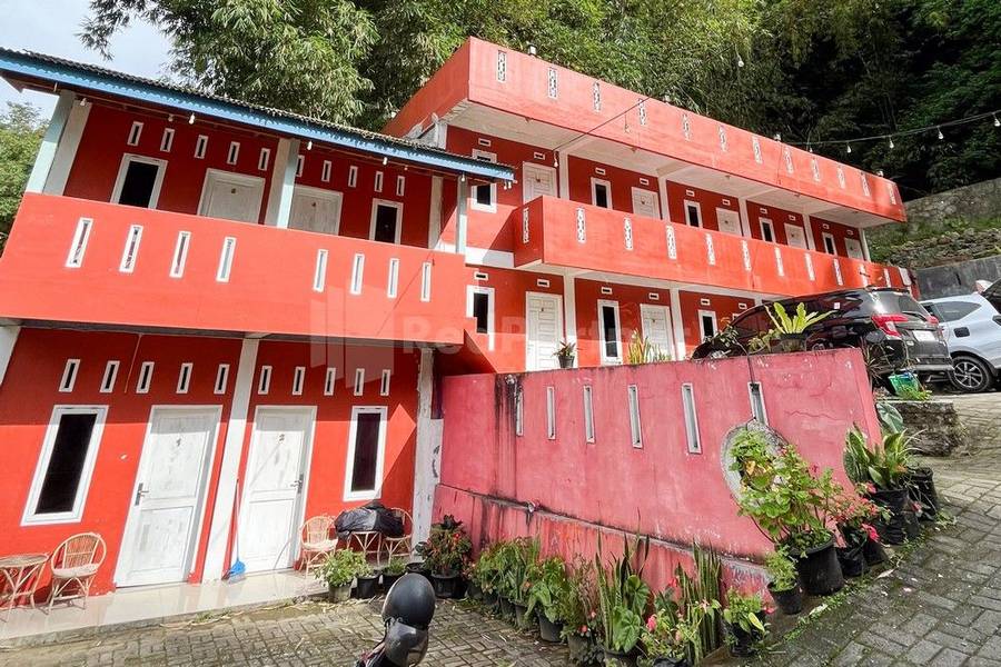Penginapan Gindo Sidebuk Debuk Berastagi RedPartner
