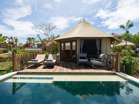 Menjangan Dynasty Resort
