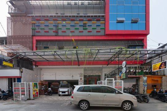 Urbanview Hotel Kota Tua Jakarta