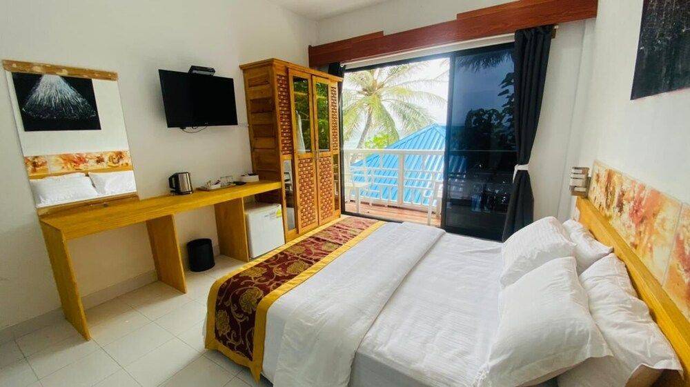 Paradise Retreat
