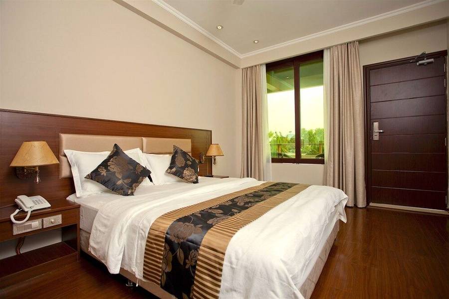 Kaani Beach Hotel
