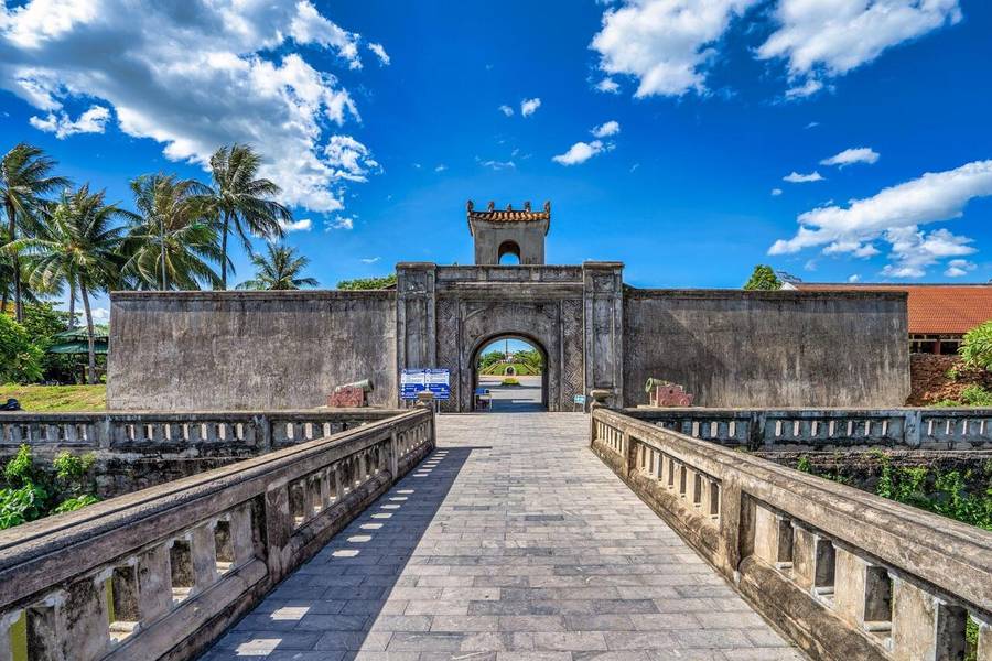 Thành cổ Quảng Trị là địa danh gắn liền với lịch sử hào hùng của người dân Việt Nam