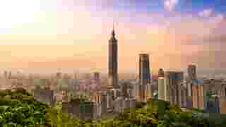 10 Free Things to Do in Taipei in 2026 (Hikes, Temples, Night Markets, and Parks), Traveloka Xperience
