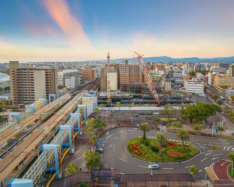 Kyushu là hòn đảo lớn thứ ba ở Nhật Bản, nằm ở cực Nam của đất nước Mặt trời mọc