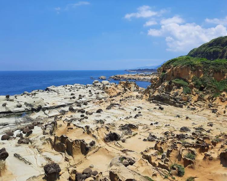  Vẻ đẹp thiên nhiên hoang sơ và độc nhất vô nhị của Heping Island Geopark