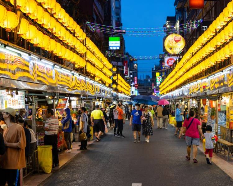 Miếu Khẩu là một địa điểm không thể bỏ qua khi đến thành phố cảng Cơ Long