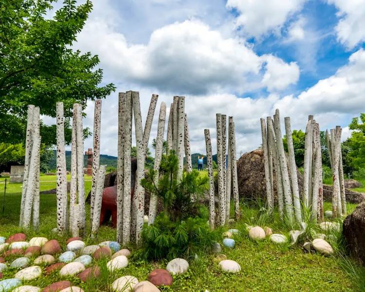 Công viên văn hoá gốm sứ Shigaraki là điểm đến dành cho những ai yêu thích nghệ thuật và văn hoá truyền thống Nhật Bản.