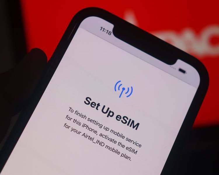 eSIM chỉ có thể được kích hoạt một lần và không thể chuyển sang thiết bị khác.
