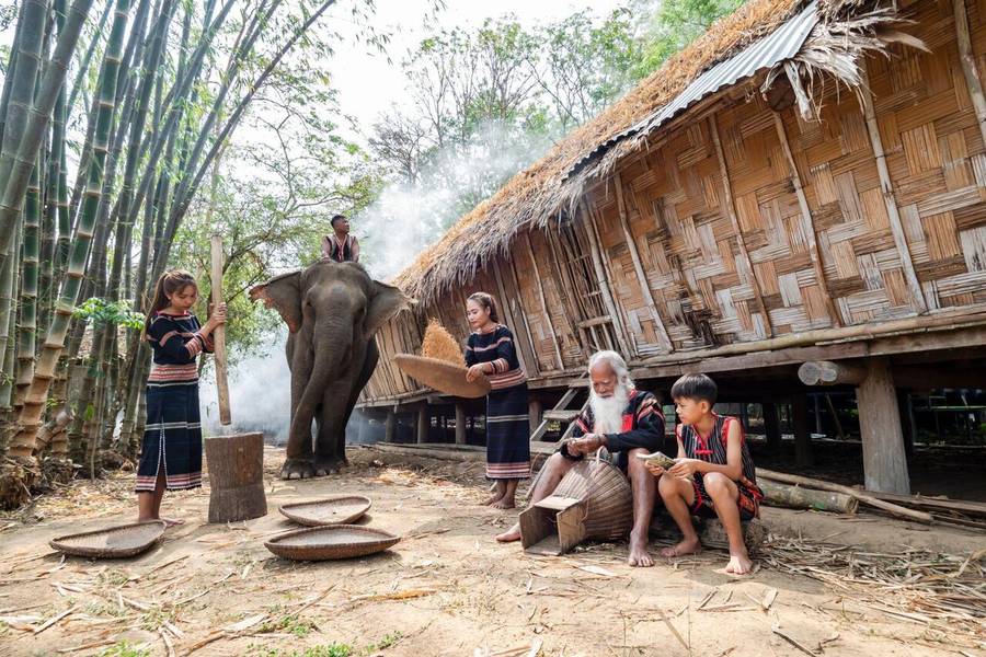 Khám phá cuộc sống giản dị và đậm đà bản sắc của gia đình Ba Na.