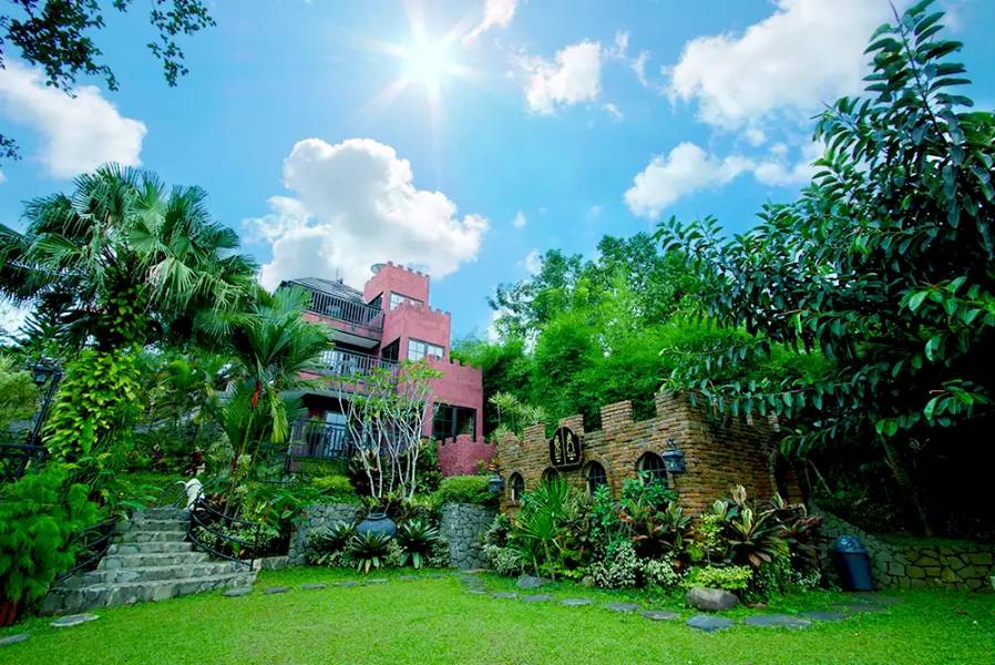 Edensor Hills Villa, Resort and Café - Building