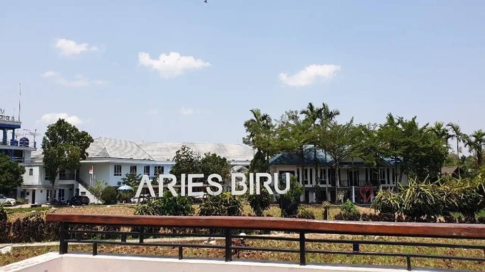 Aries Biru Hotel & Villa - Building