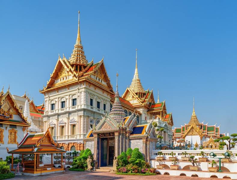 Kiến trúc độc đáo của cung điện Hoàng gia khiến du khách mê mẩn. 