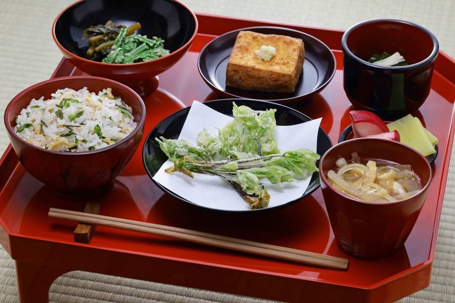 Du khách có thể tới Enryakuji Kaikan để thưởng thức các bữa ăn chay. 