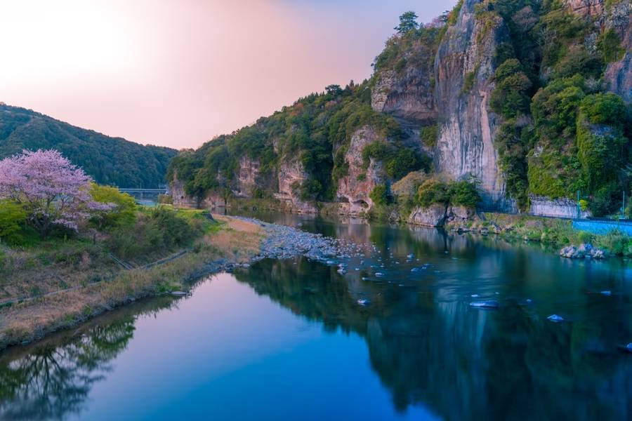 Thung lũng Yabakei tràn đầy sức sống vào mùa xuân. 