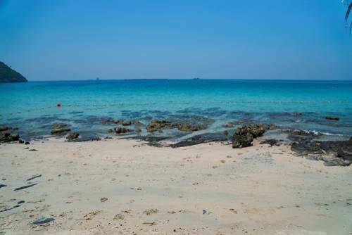 หาดถ้ำพัง ที่เที่ยวศรีราชา ชลบุรี