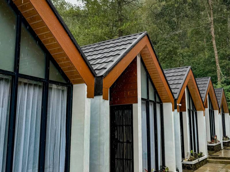 Diyanis Glamping Sekipan Tawangmangu Mitra RedDoorz - Building