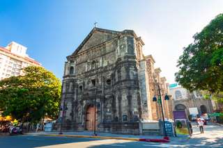 Panduan Utama Etiket & Hal Tabu di Filipina, Mas Bellboy