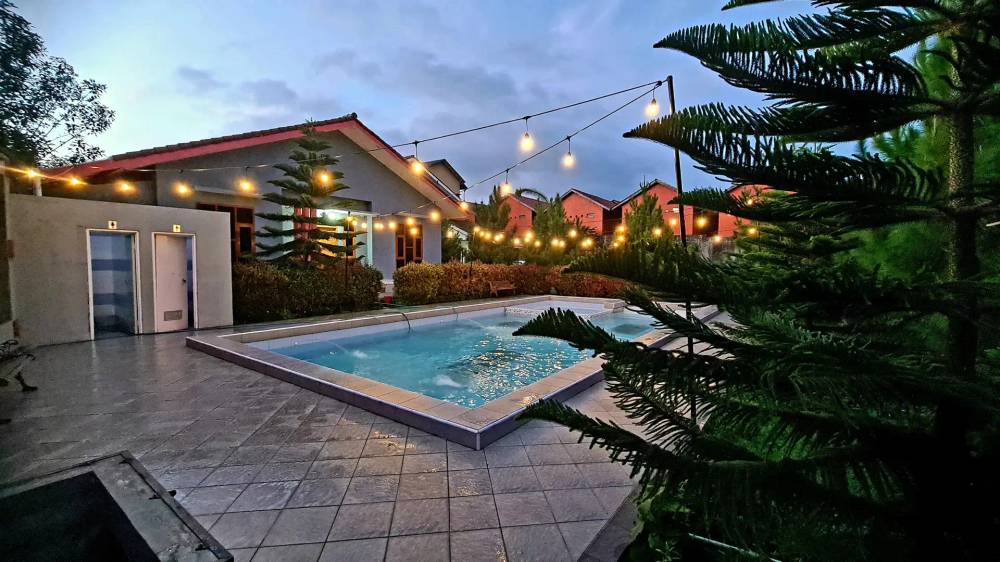 Villa Rasberry Garden - Swimming pool