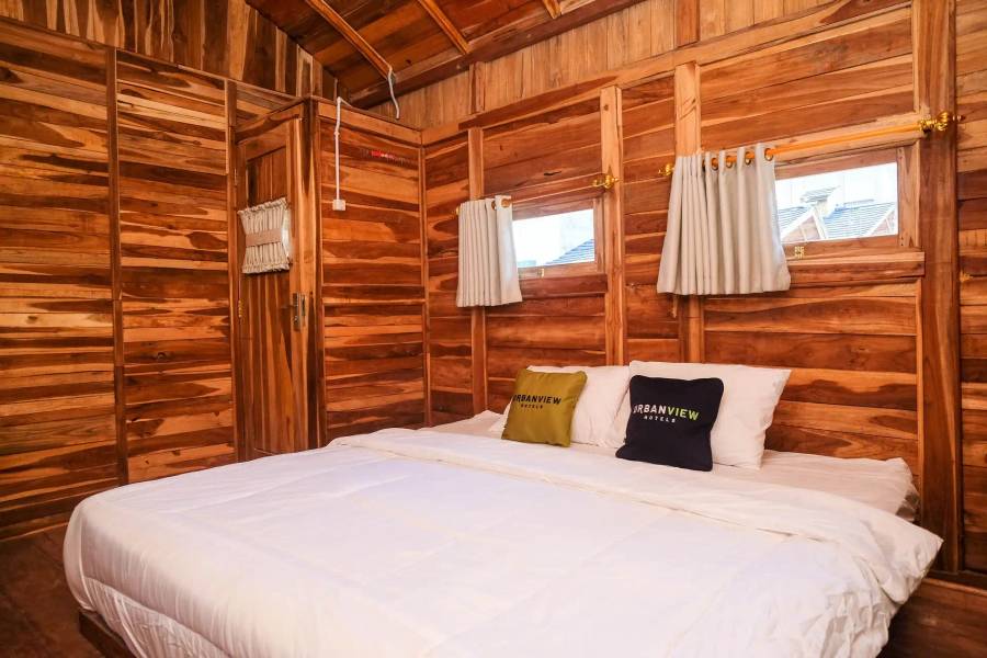 Urbanview Villa Kolopaking Kebumen by RedDoorz - Bedroom