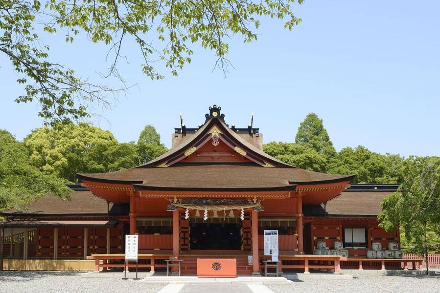 Ngôi đền Fujisan Hongu Sengen Taisha với kiến trúc truyền thống của Nhật Bản.