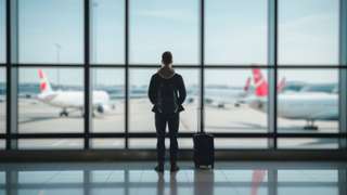 10 things to do at Hong Kong airport while waiting for your flight