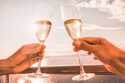 Singapore New Year's Eve Cruise and Party Guide: Ring in the New Year on the Water