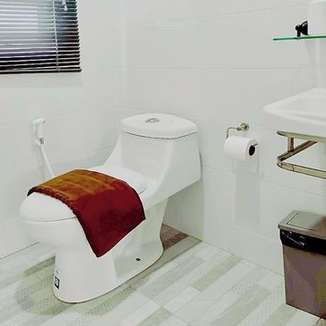 Coco and Canal HomeStory