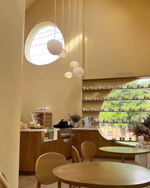 Breadtory Cafe